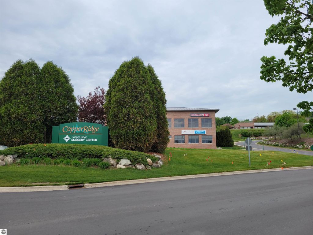 Photo of 4130 Copper View, Traverse City, MI 49684 (MLS # 1921430)