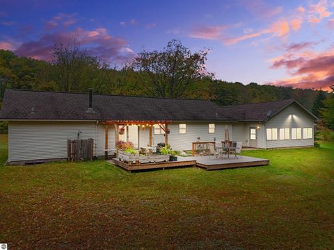 Photo of 2953 Miller Road, Thompsonville, MI 49683 (MLS # 1939391)