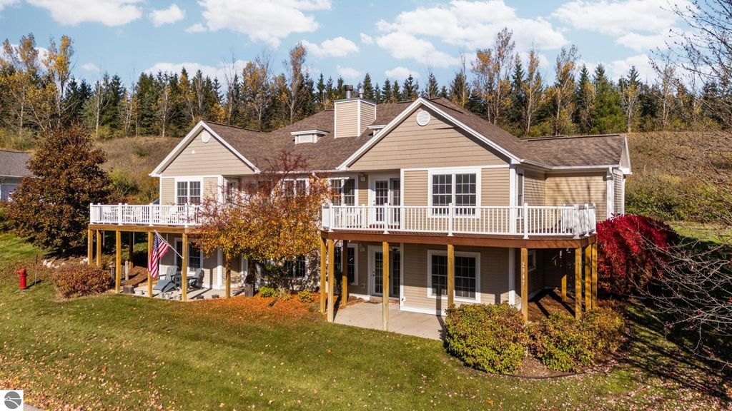 Photo of 2947 Crown Pointe Drive #15, Traverse City, MI 49685 (MLS # 1940234)