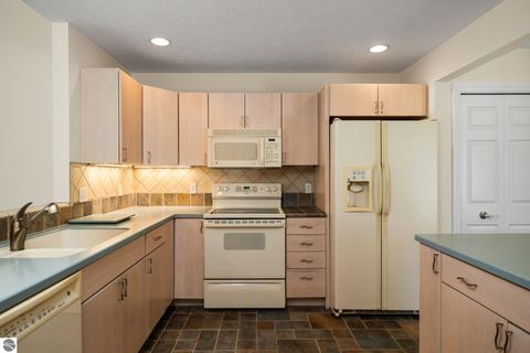 Tiny photo for 2947 Crown Pointe Drive #15, Traverse City, MI 49685 (MLS # 1940234)