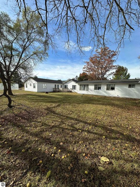 Tiny photo for 415 S Walnut Street, Kalkaska, MI 49646 (MLS # 1940457)