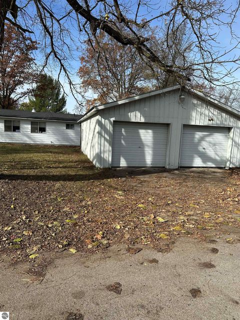 Tiny photo for 415 S Walnut Street, Kalkaska, MI 49646 (MLS # 1940457)