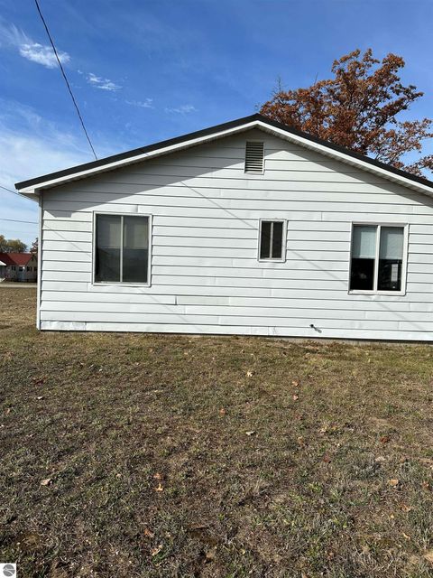 Tiny photo for 415 S Walnut Street, Kalkaska, MI 49646 (MLS # 1940457)