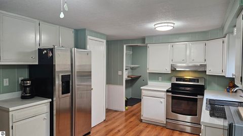 Tiny photo for 3313 Bennett Road, Cheboygan, MI 49721 (MLS # 1939796)