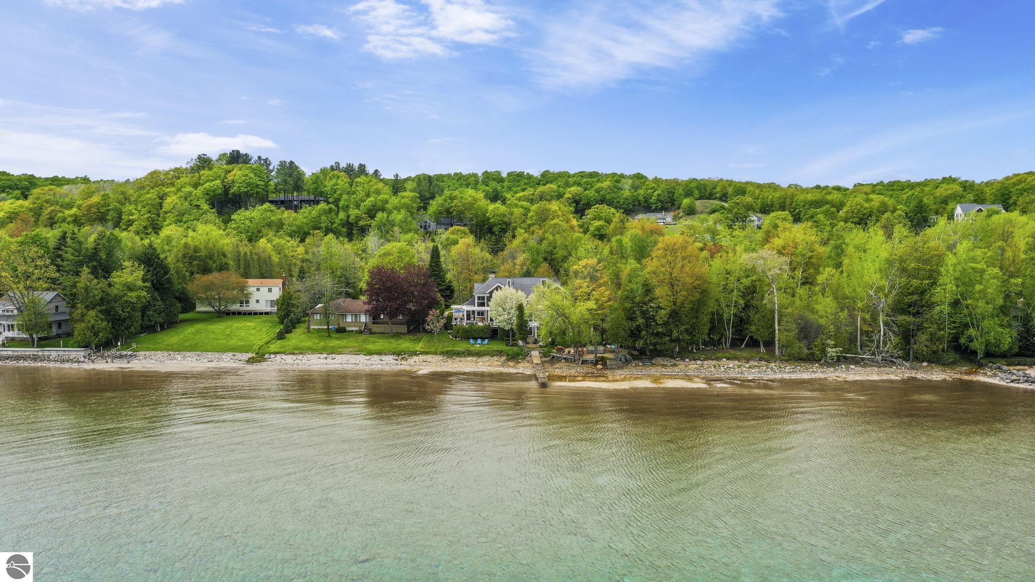 Traverse City, Michigan 49684, United States, 5 Bedrooms Bedrooms, ,4 BathroomsBathrooms,Residential,Active,141735