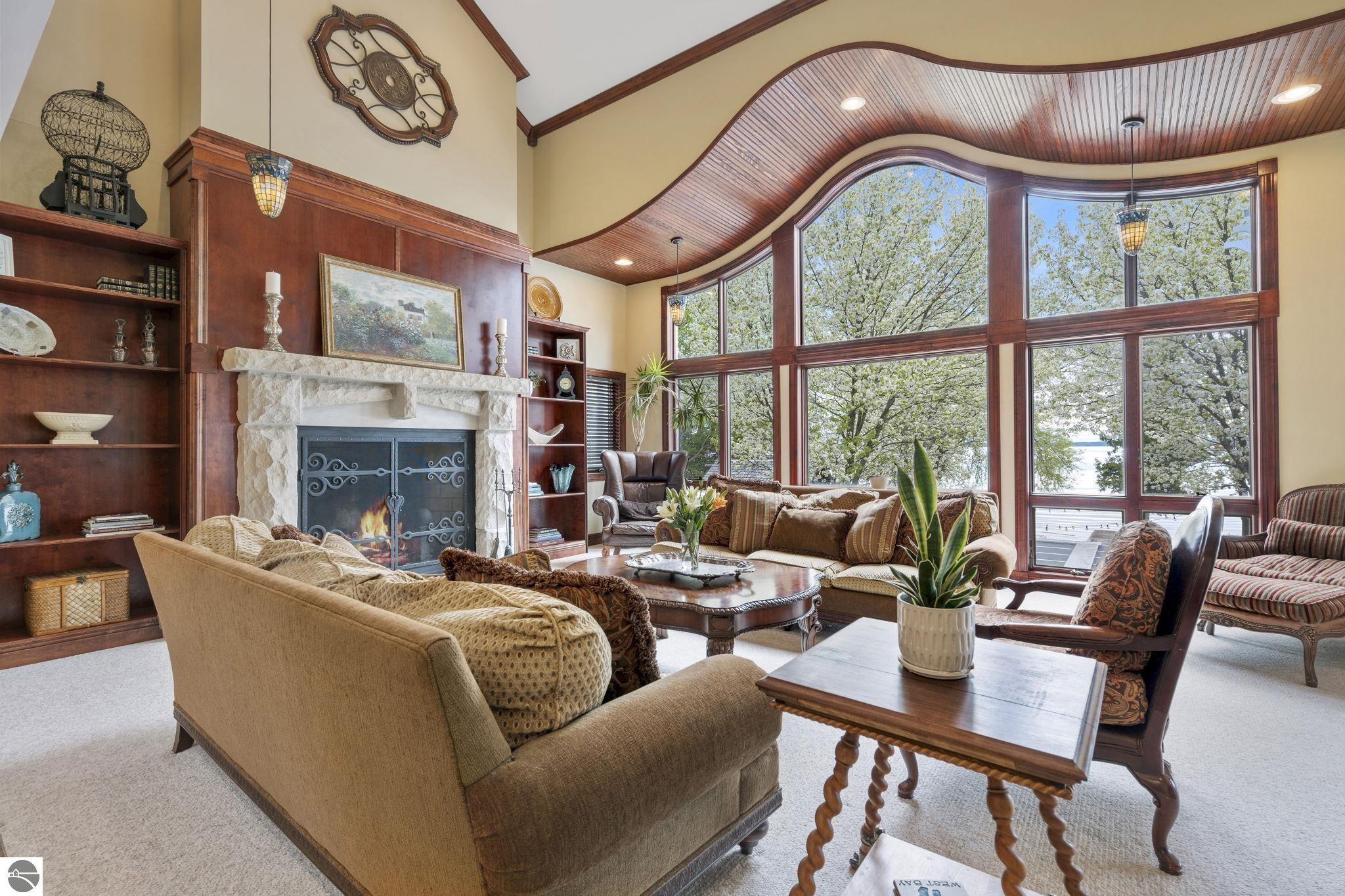 Traverse City, Michigan 49684, United States, 5 Bedrooms Bedrooms, ,4 BathroomsBathrooms,Residential,Active,141735