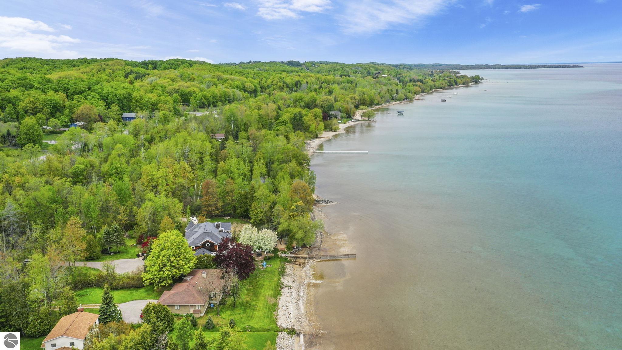 Traverse City, Michigan 49684, United States, 5 Bedrooms Bedrooms, ,4 BathroomsBathrooms,Residential,Active,141735