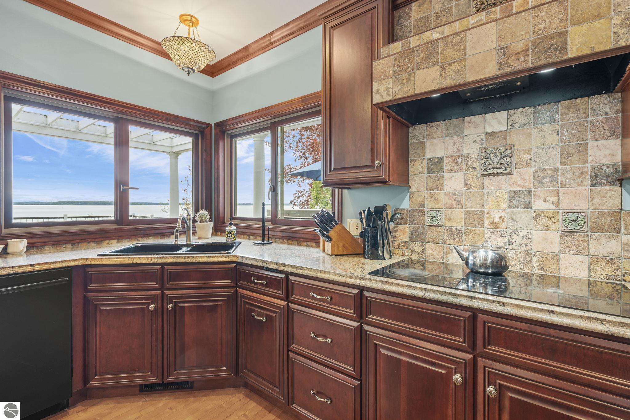 Traverse City, Michigan 49684, United States, 5 Bedrooms Bedrooms, ,4 BathroomsBathrooms,Residential,Active,141735