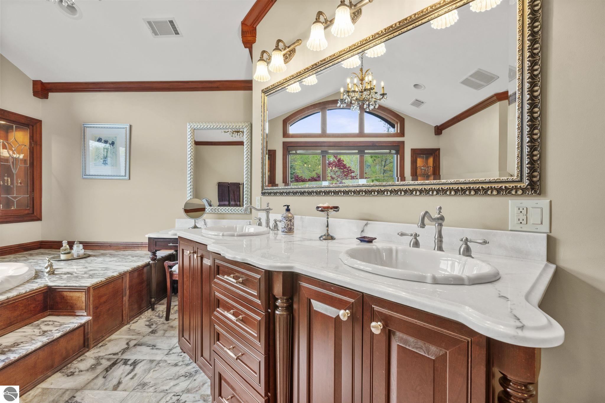 Traverse City, Michigan 49684, United States, 5 Bedrooms Bedrooms, ,4 BathroomsBathrooms,Residential,Active,141735