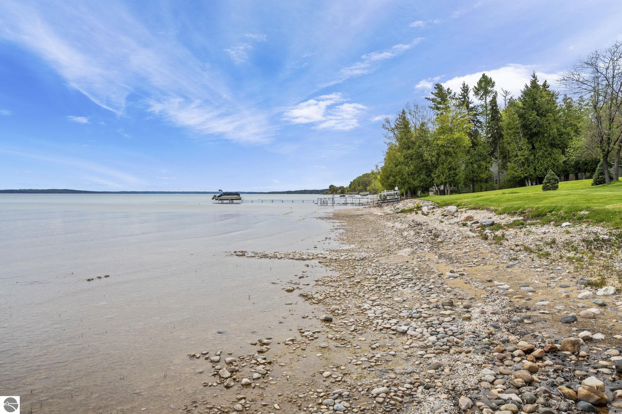 Traverse City, Michigan 49684, United States, 5 Bedrooms Bedrooms, ,4 BathroomsBathrooms,Residential,Active,141735