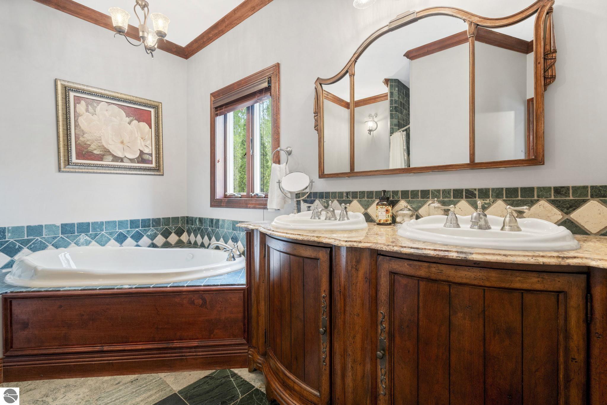 Traverse City, Michigan 49684, United States, 5 Bedrooms Bedrooms, ,4 BathroomsBathrooms,Residential,Active,141735