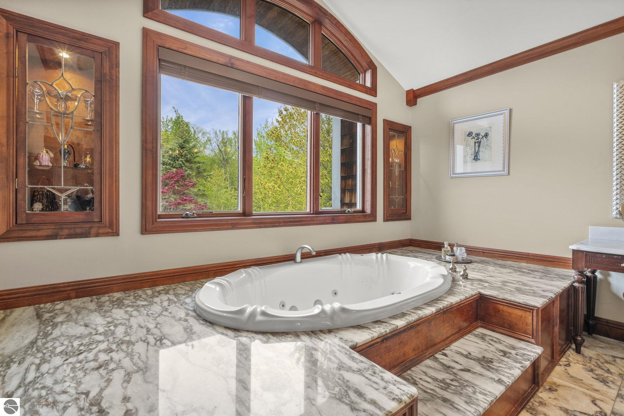 Traverse City, Michigan 49684, United States, 5 Bedrooms Bedrooms, ,4 BathroomsBathrooms,Residential,Active,141735