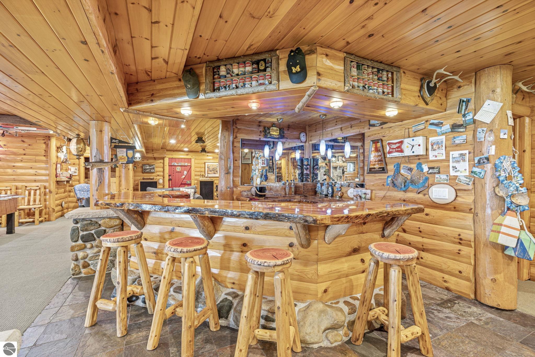 Traverse City, Michigan 49684, United States, 5 Bedrooms Bedrooms, ,4 BathroomsBathrooms,Residential,Active,141735