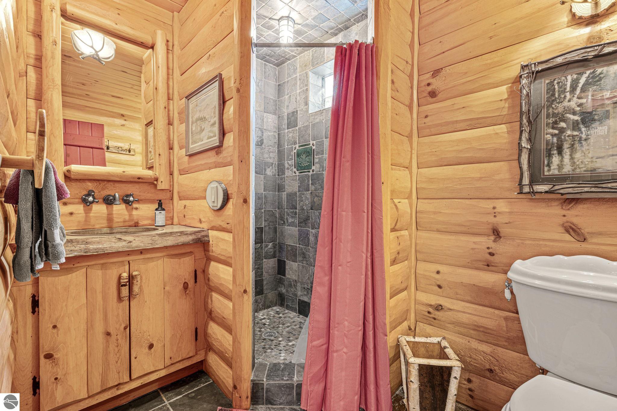 Traverse City, Michigan 49684, United States, 5 Bedrooms Bedrooms, ,4 BathroomsBathrooms,Residential,Active,141735