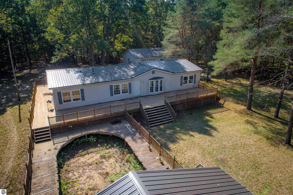 Photo of 11258 N Genuine Road, Clare, MI 48617 (MLS # 1939717)
