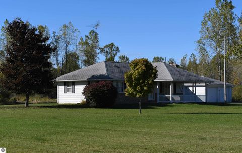 Tiny photo for 2275 Noble Road, Tawas City, MI 48763 (MLS # 1940150)