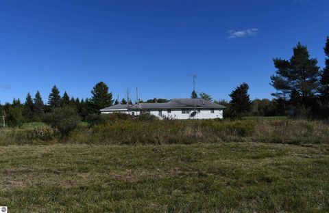 Tiny photo for 2275 Noble Road, Tawas City, MI 48763 (MLS # 1940150)