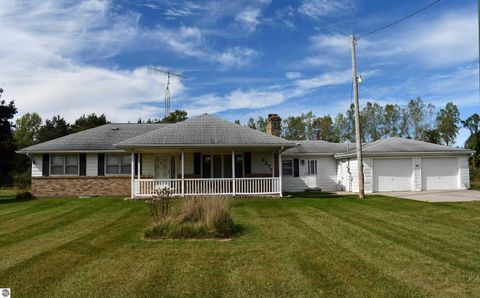 Photo of 2275 Noble Road, Tawas City, MI 48763 (MLS # 1940150)