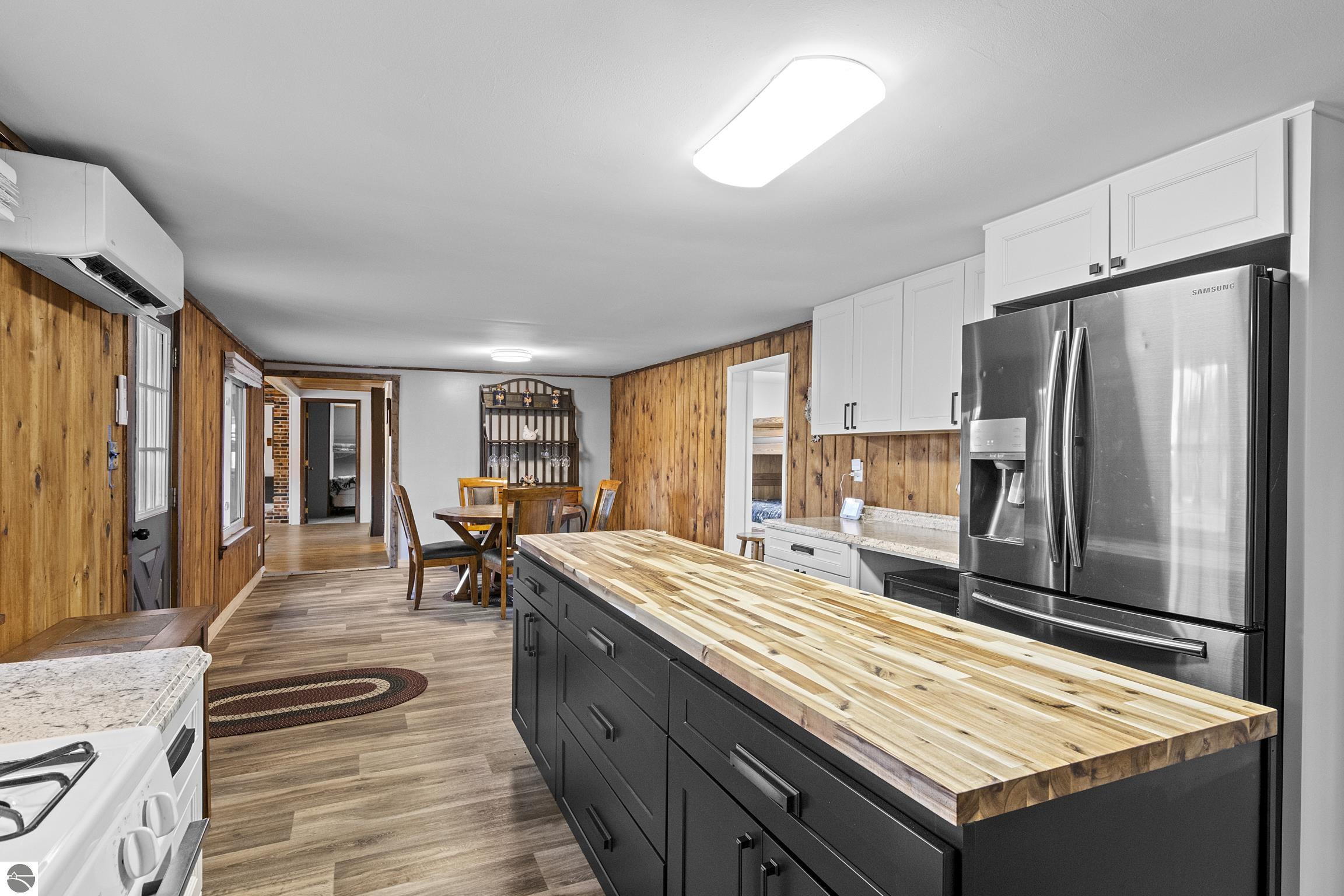 Kalkaska, Michigan 49646, United States, 4 Bedrooms Bedrooms, ,2 BathroomsBathrooms,Residential,Active,110862