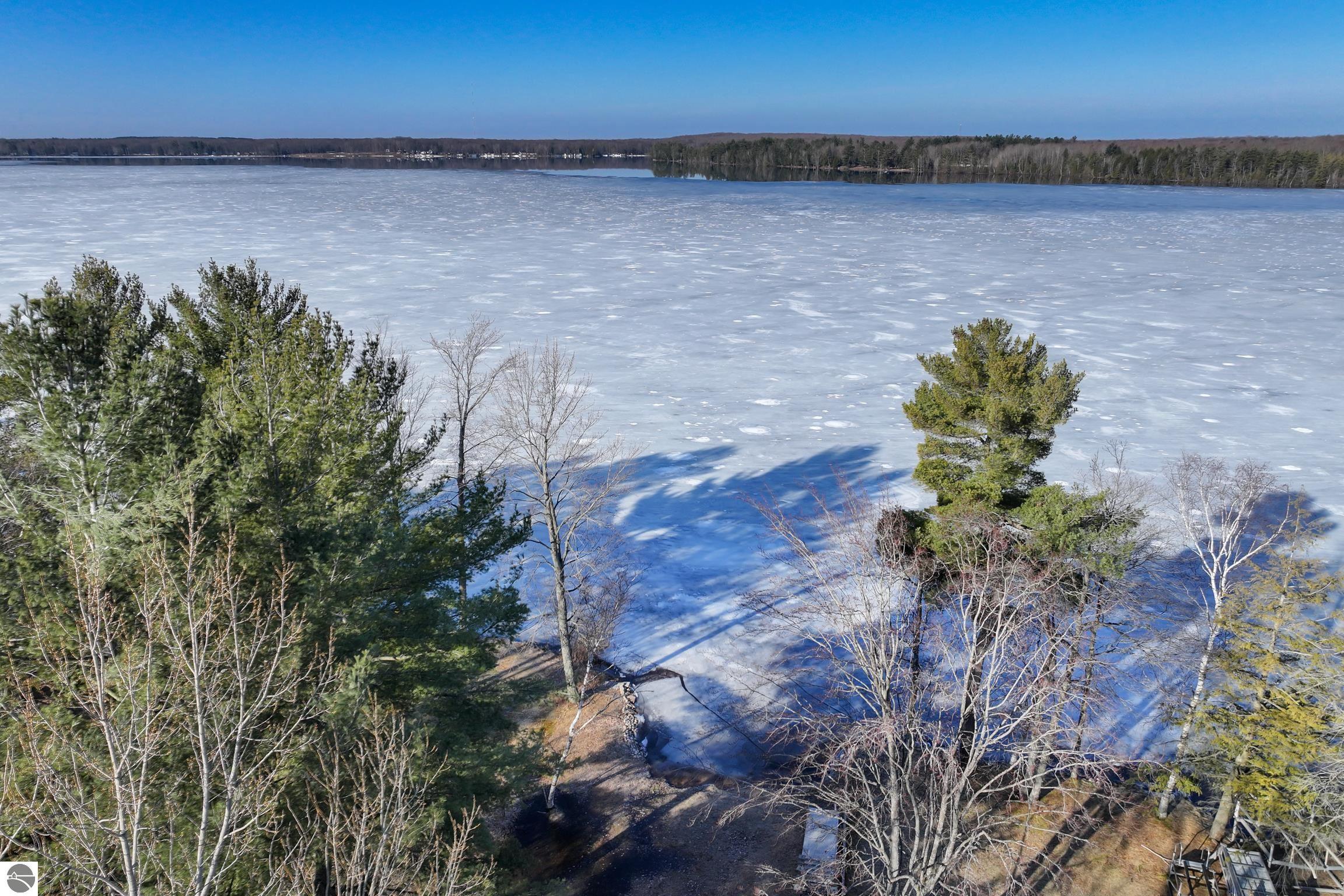 Kalkaska, Michigan 49646, United States, 4 Bedrooms Bedrooms, ,2 BathroomsBathrooms,Residential,Active,110862