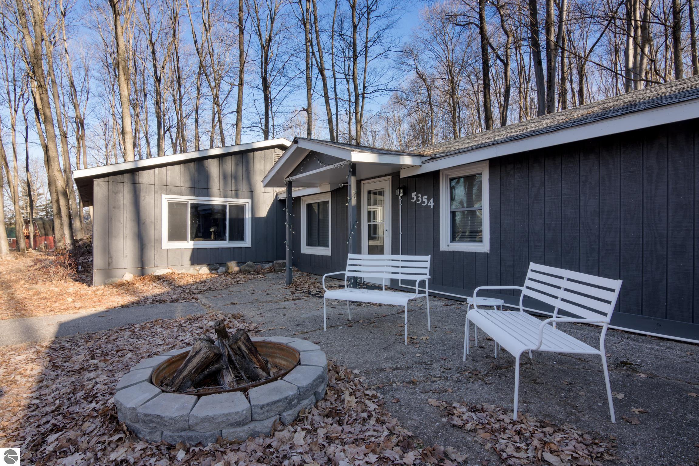 Kalkaska, Michigan 49646, United States, 4 Bedrooms Bedrooms, ,2 BathroomsBathrooms,Residential,Active,110862