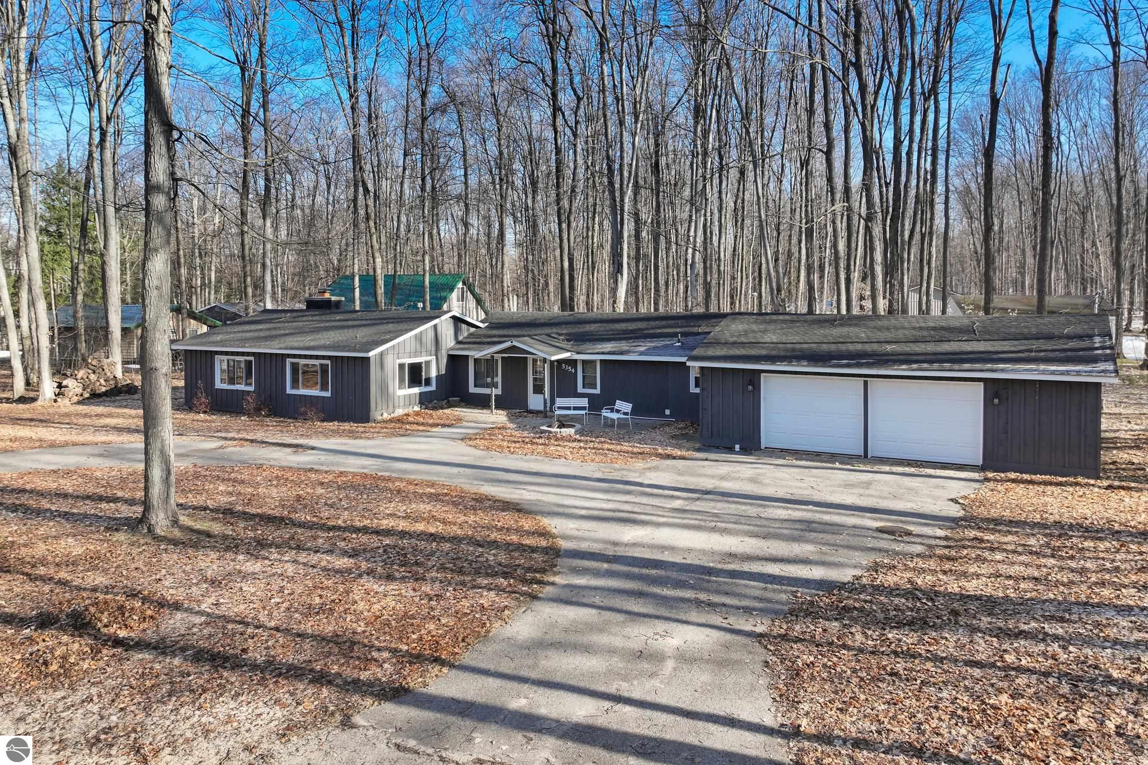 Kalkaska, Michigan 49646, United States, 4 Bedrooms Bedrooms, ,2 BathroomsBathrooms,Residential,Active,110862