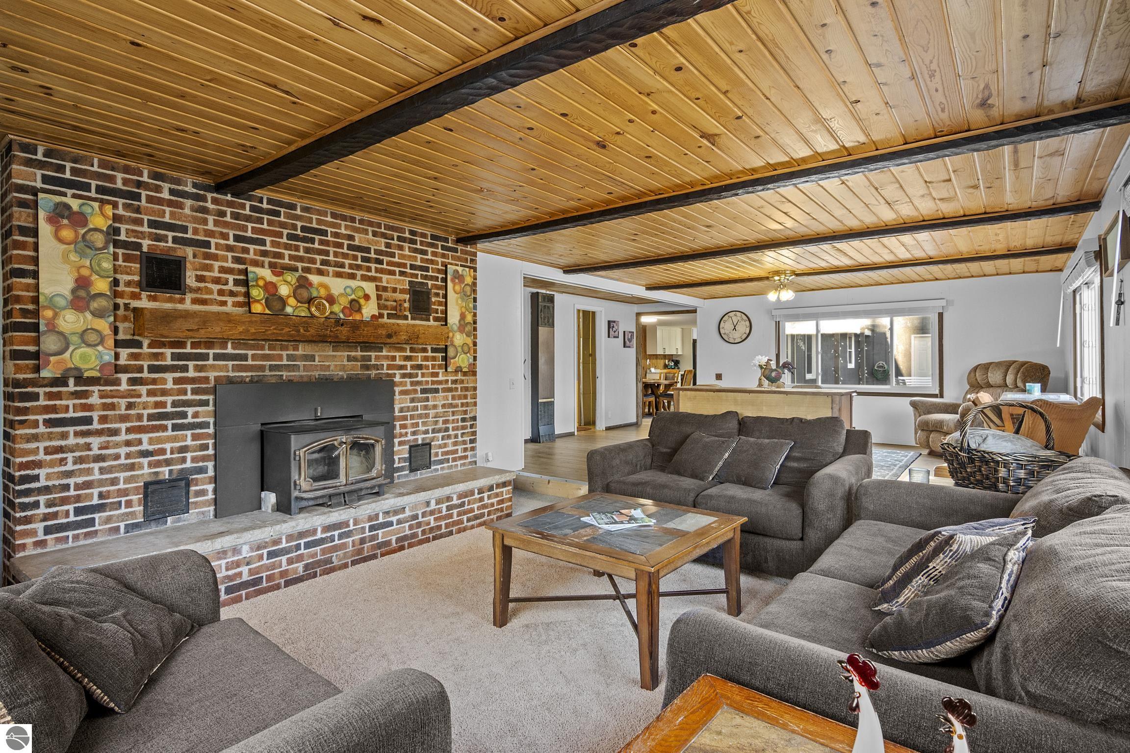 Kalkaska, Michigan 49646, United States, 4 Bedrooms Bedrooms, ,2 BathroomsBathrooms,Residential,Active,110862