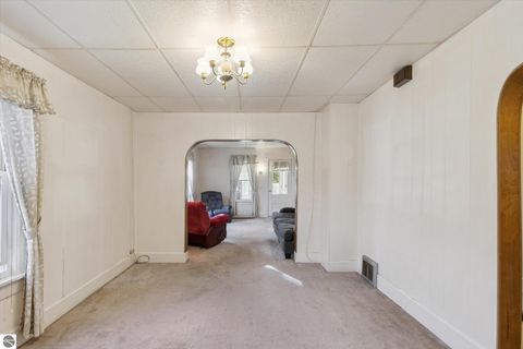 Tiny photo for 804 Hannah Avenue, Alma, MI 48801 (MLS # 1939468)