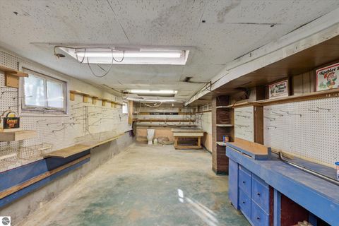 Tiny photo for 804 Hannah Avenue, Alma, MI 48801 (MLS # 1939468)