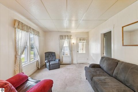 Tiny photo for 804 Hannah Avenue, Alma, MI 48801 (MLS # 1939468)