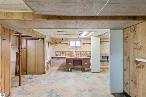 Tiny photo for 804 Hannah Avenue, Alma, MI 48801 (MLS # 1939468)