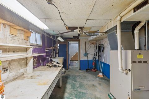 Tiny photo for 804 Hannah Avenue, Alma, MI 48801 (MLS # 1939468)