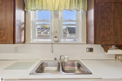 Tiny photo for 804 Hannah Avenue, Alma, MI 48801 (MLS # 1939468)