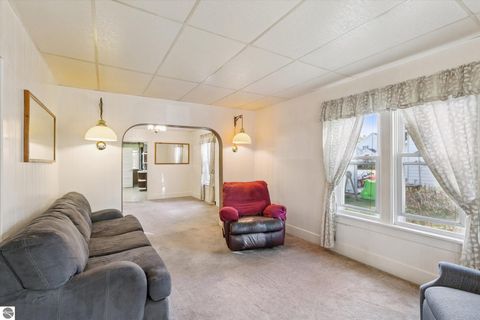 Tiny photo for 804 Hannah Avenue, Alma, MI 48801 (MLS # 1939468)