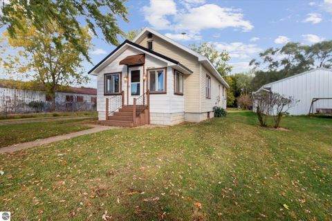 Tiny photo for 804 Hannah Avenue, Alma, MI 48801 (MLS # 1939468)
