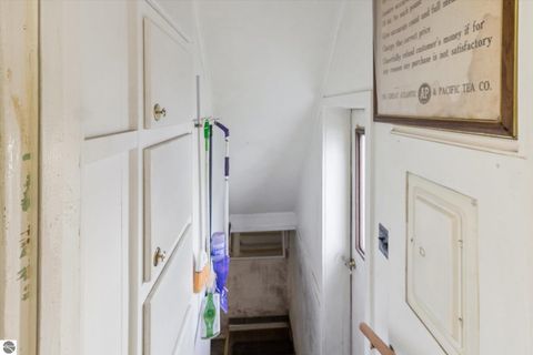 Tiny photo for 804 Hannah Avenue, Alma, MI 48801 (MLS # 1939468)