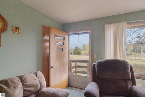 Tiny photo for 3289 N Ferris Road, Sumner, MI 48889 (MLS # 1940400)