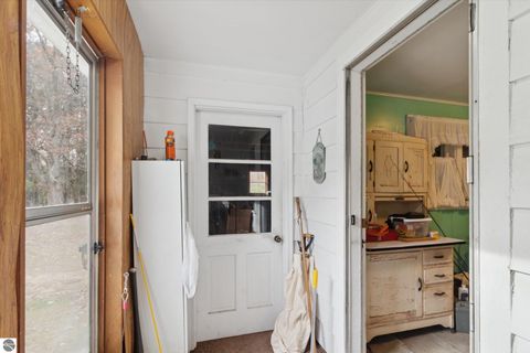 Tiny photo for 3289 N Ferris Road, Sumner, MI 48889 (MLS # 1940400)