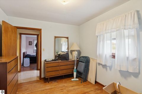 Tiny photo for 3289 N Ferris Road, Sumner, MI 48889 (MLS # 1940400)