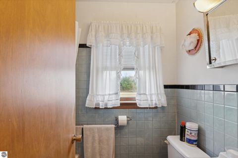 Tiny photo for 3289 N Ferris Road, Sumner, MI 48889 (MLS # 1940400)