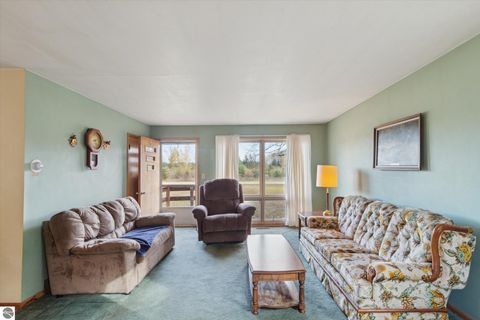 Tiny photo for 3289 N Ferris Road, Sumner, MI 48889 (MLS # 1940400)