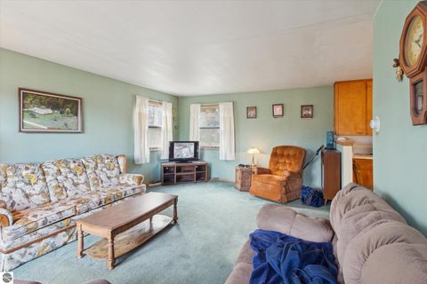 Tiny photo for 3289 N Ferris Road, Sumner, MI 48889 (MLS # 1940400)