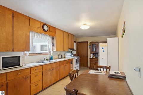 Tiny photo for 3289 N Ferris Road, Sumner, MI 48889 (MLS # 1940400)