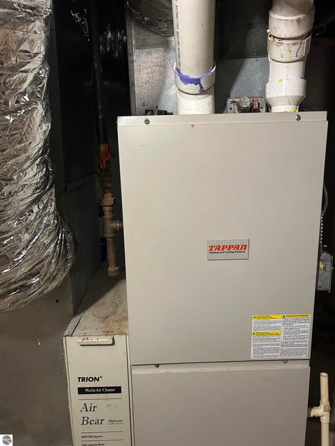 Tiny photo for 3394 W Washington Road, Ithaca, MI 48847 (MLS # 1940647)