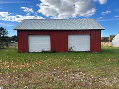 Tiny photo for 3394 W Washington Road, Ithaca, MI 48847 (MLS # 1940647)