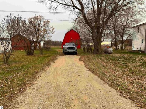 Tiny photo for 3394 W Washington Road, Ithaca, MI 48847 (MLS # 1940647)