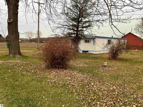 Tiny photo for 3394 W Washington Road, Ithaca, MI 48847 (MLS # 1940647)