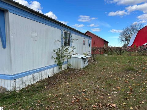 Tiny photo for 3394 W Washington Road, Ithaca, MI 48847 (MLS # 1940647)
