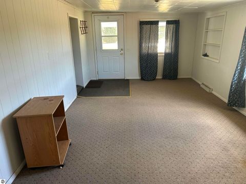 Tiny photo for 3394 W Washington Road, Ithaca, MI 48847 (MLS # 1940647)