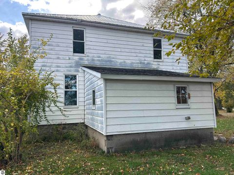 Tiny photo for 3394 W Washington Road, Ithaca, MI 48847 (MLS # 1940647)